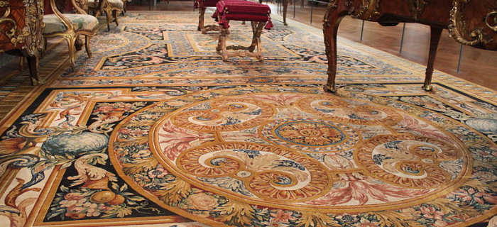 4 Ways to Deal With Ugly Carpets in Your Rental Home